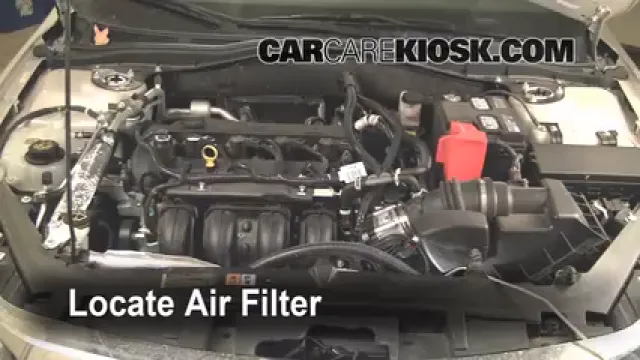2010 Ford Fusion SE 2.5L 4 Cyl. Filtre à air (moteur) Changement